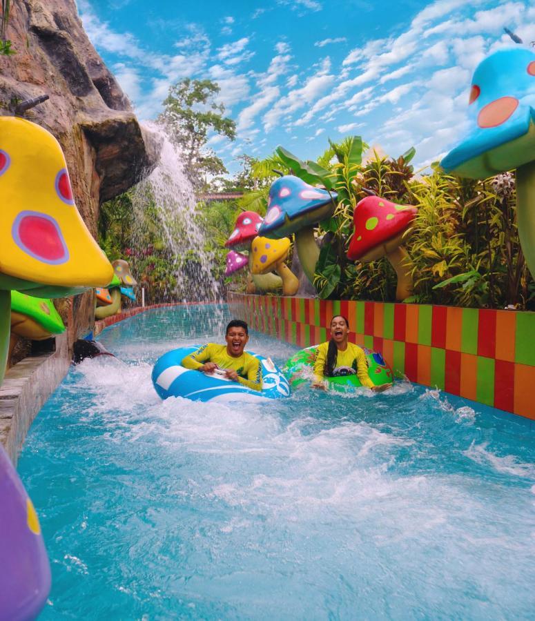Hosteria D'Carlos Aqua Park Hotel Santo Domingo de los Colorados Luaran gambar
